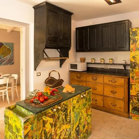 Sleeps 6 Pool Air Con Wifi Villa